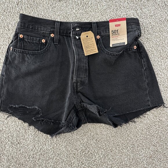 NEVER WORN - Black Levi's 501 denim shorts - Size 28 - Picture 1 of 4